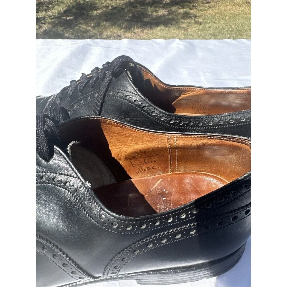 Men’s Vintage Church’s Of England Black Medallion Toe Dress Shoes 11.5 D US Fit
